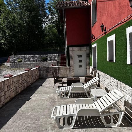 Apart Cobras Jajce Eksteriør bilde